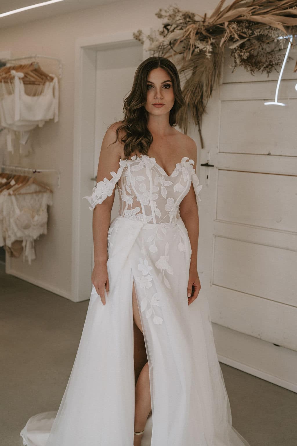 Offshoulderkleid, Blätterspitze , Tüll, Schlitz, Brautkleid