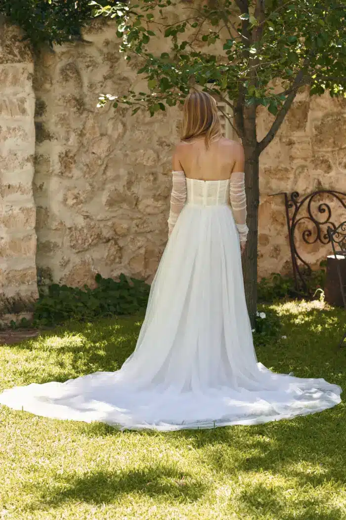 White April WA22923