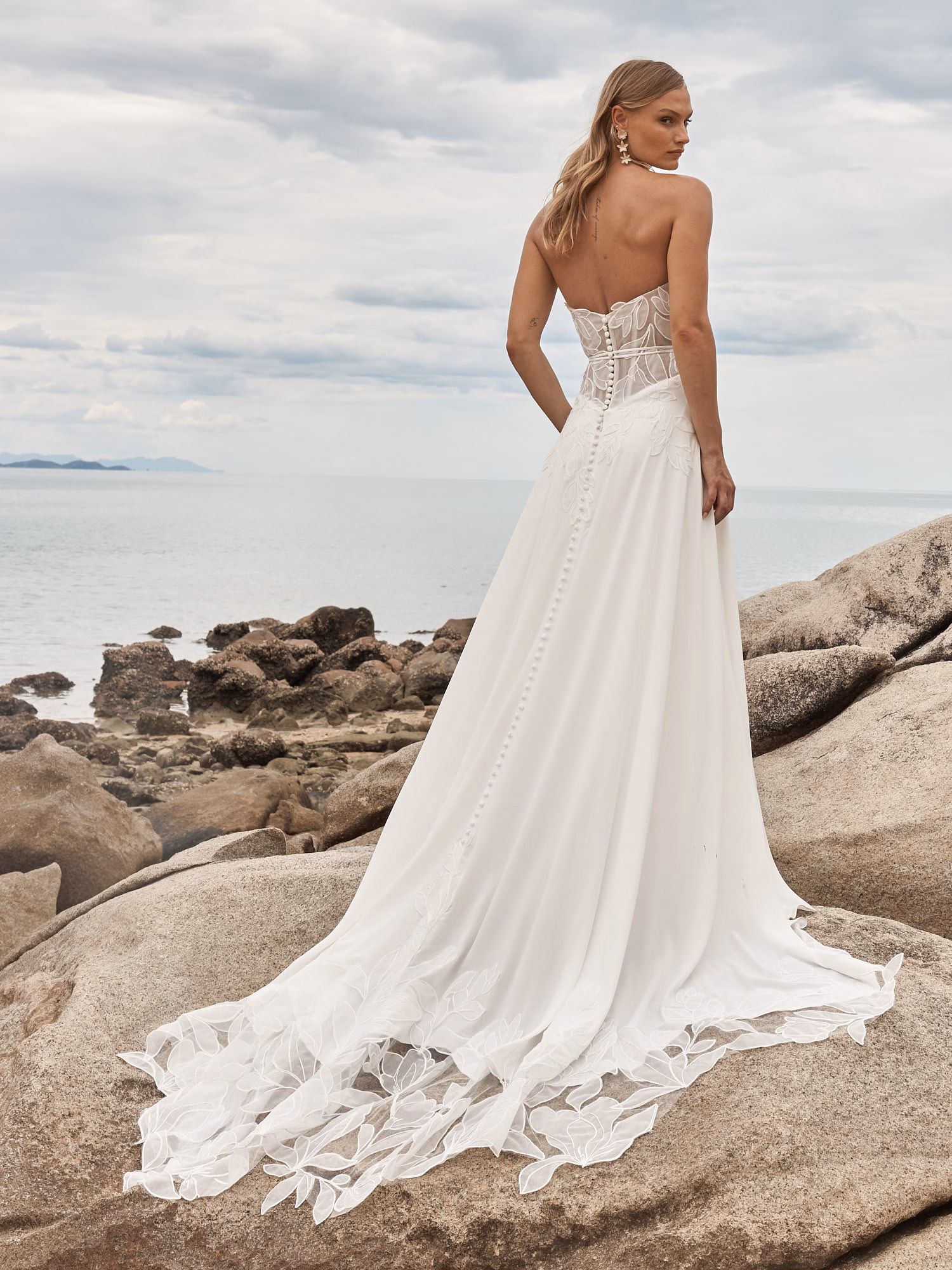 Madi Lane - Odyssey Dress ML 26689 2 Madi Lane ML26689_Odyssey